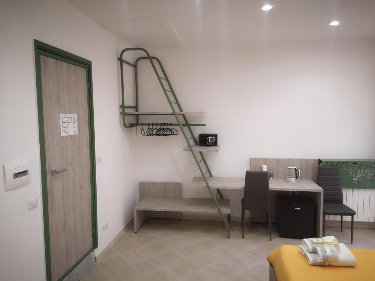 La Casa Di Halley Наполи Екстериор снимка