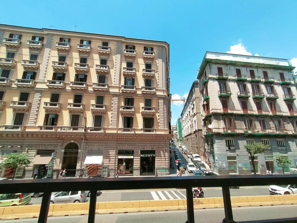 La Casa Di Halley Наполи Екстериор снимка